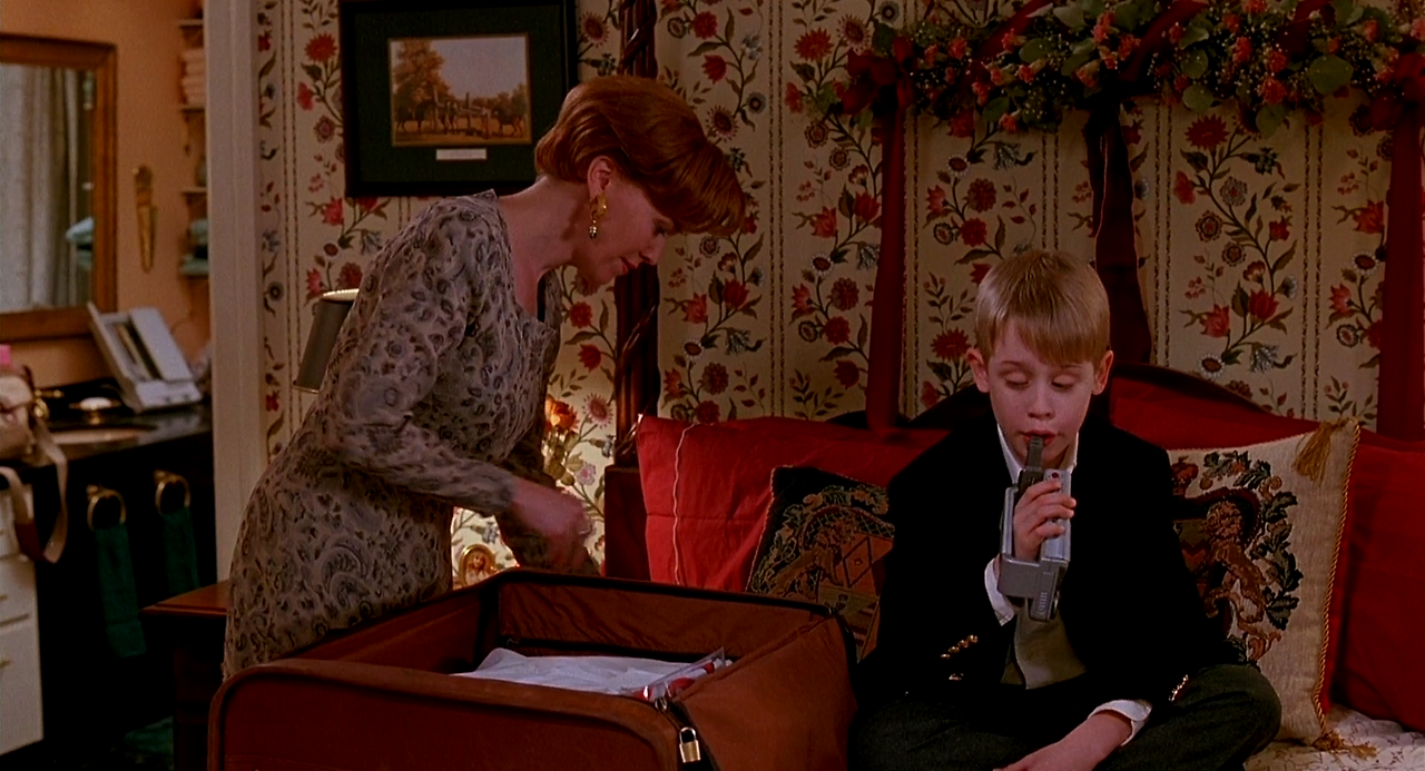 Home.Alone.2.Lost.In.New.York.1992.1080p.BluRay.x264-CLASSiC.mkv_000184935.png