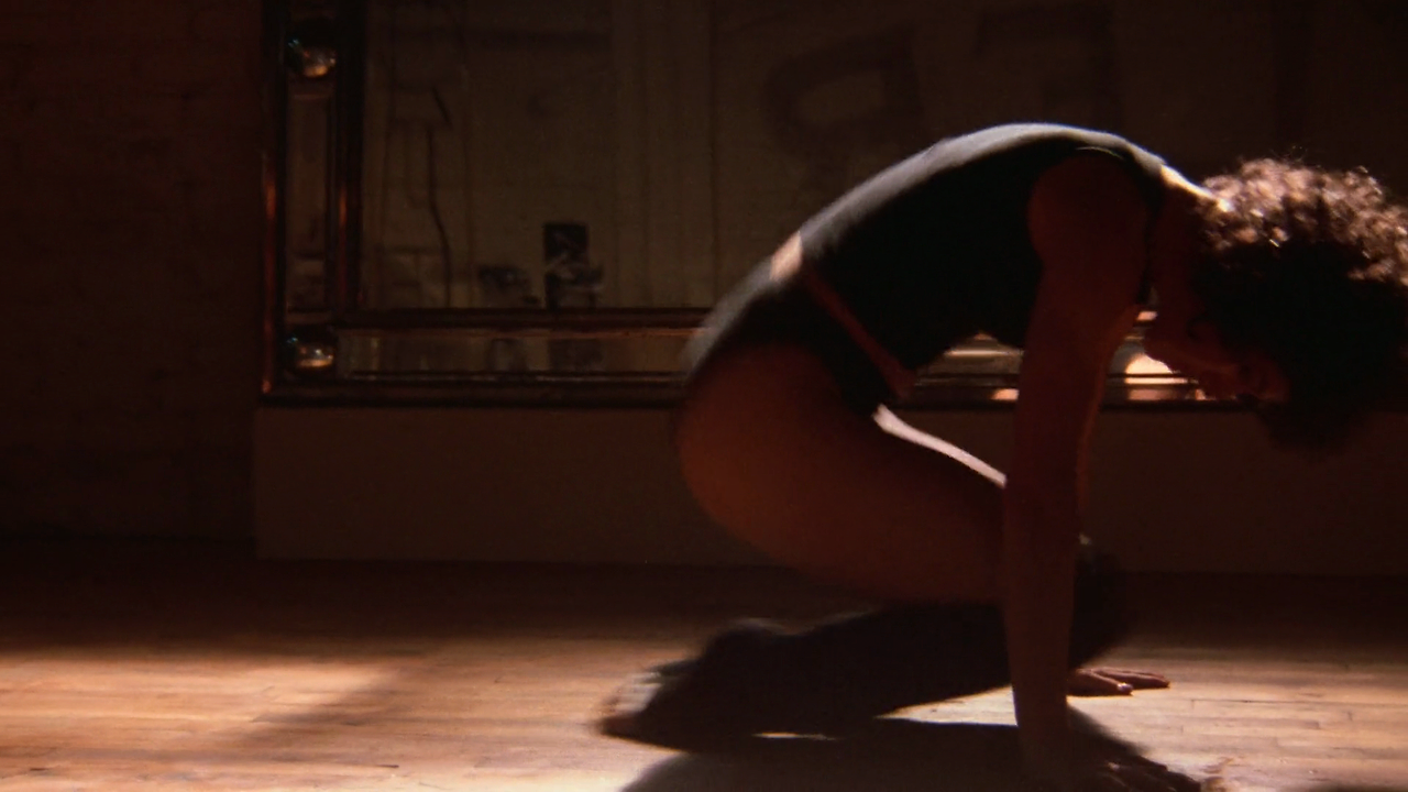 Flashdance.1983.REMASTERED.1080p.BluRay.H264.AAC-RARBG.mp4_001429295.png
