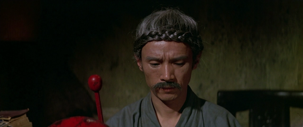 채리불소자.The.New.Shaolin.Boxers.1976.720p.BluRay.x264-BiPOLAR.mkv_002129720.png