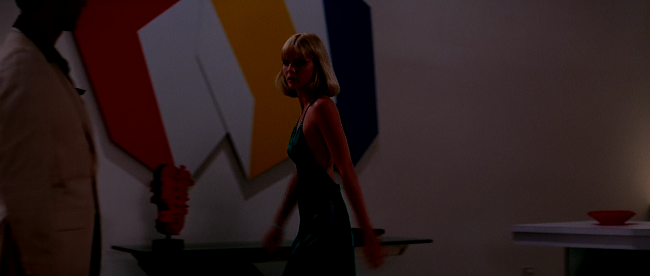 스카페이스 Scarface.1983.1080p.BluRay.AC3.x264-nelly45.mkv_002031154.png