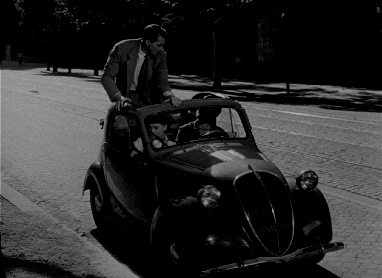 Roman.Holiday.1953.REMASTERED.1080p.BluRay.x264.FLAC.1.0-NOGRP.mkv_004796375.png