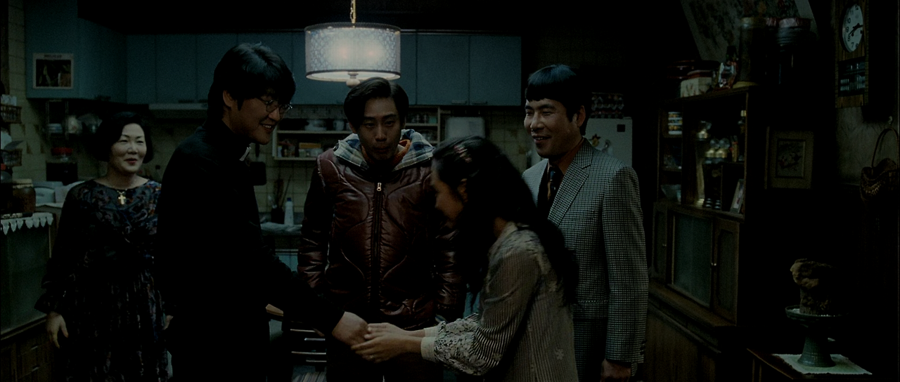 박쥐.(4.8).Thirst.2009.DC.1080p.BluRay.x265.HEVC.10bit.AAC 5.1.Korean.Tigole.mkv_001237528.png