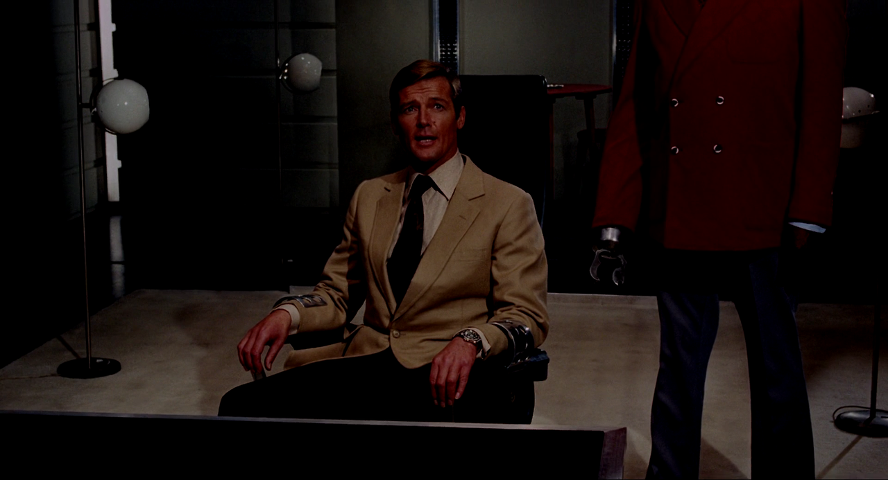 1973 - Live.and.Let.Die.1080p.BluRay.DTS.HighCode.mkv_004317605.png