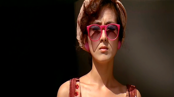 무릎과 무릎사이.Knee.to.Knee.1984.XviD.AC3.CD2-WAF.avi_002515476.png