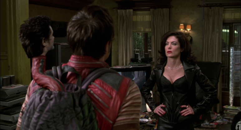 Men_in_Black_II_(2002)_(1080p_BluRay_x265_HEVC_10bit_AAC_5.1_Tigole).mkv_001 (1).png