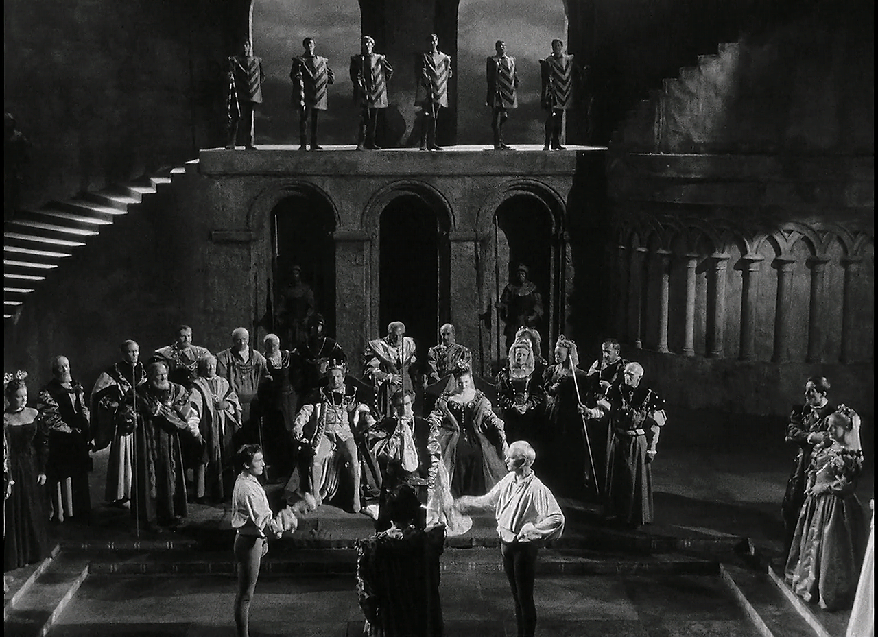 Hamlet.1948.1080p.BluRay.x264-CiNEFiLE.mkv_021905991.png