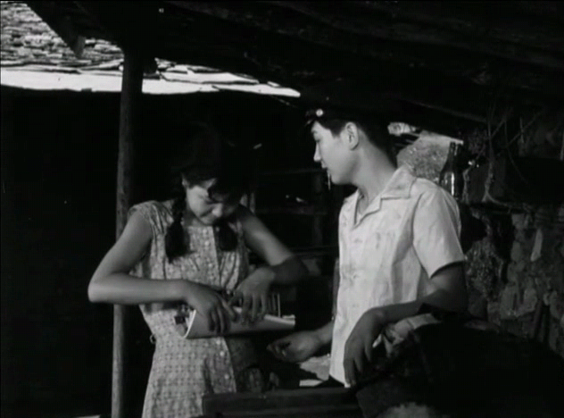 1959년.구름은 흘러도,김영옥,최남현,엄앵란.avi_011844436.png