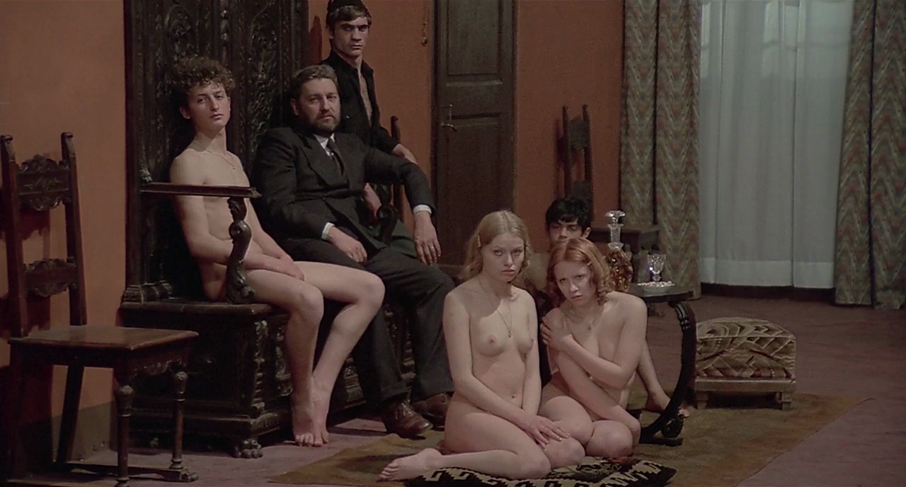 살로 소돔의 120일 Salo.Or.The.120.Days.Of.Sodom.1975.720p.BRRip.H264.AAC-ETRG.mp4_005416236.png