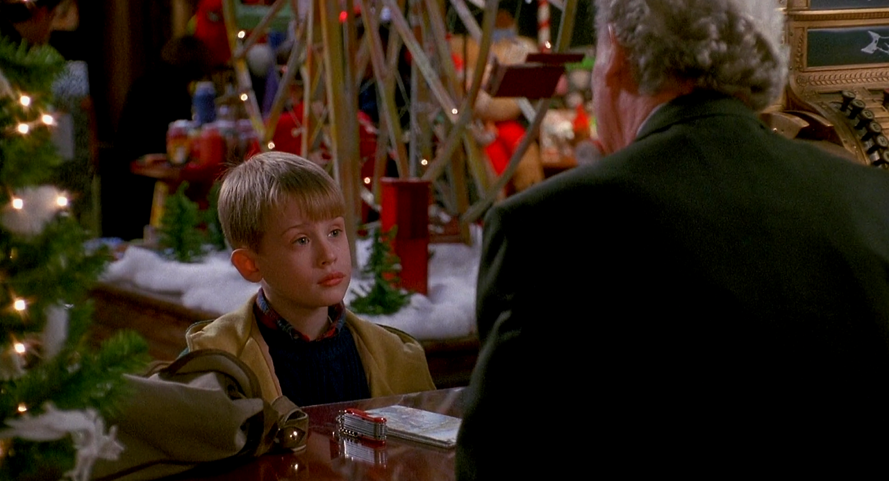 Home.Alone.2.Lost.In.New.York.1992.1080p.BluRay.x264-CLASSiC.mkv_002878797.png