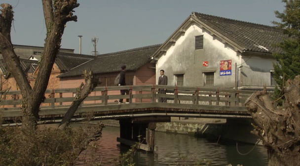 Gabai Granny, 2006.avi_013931505.png