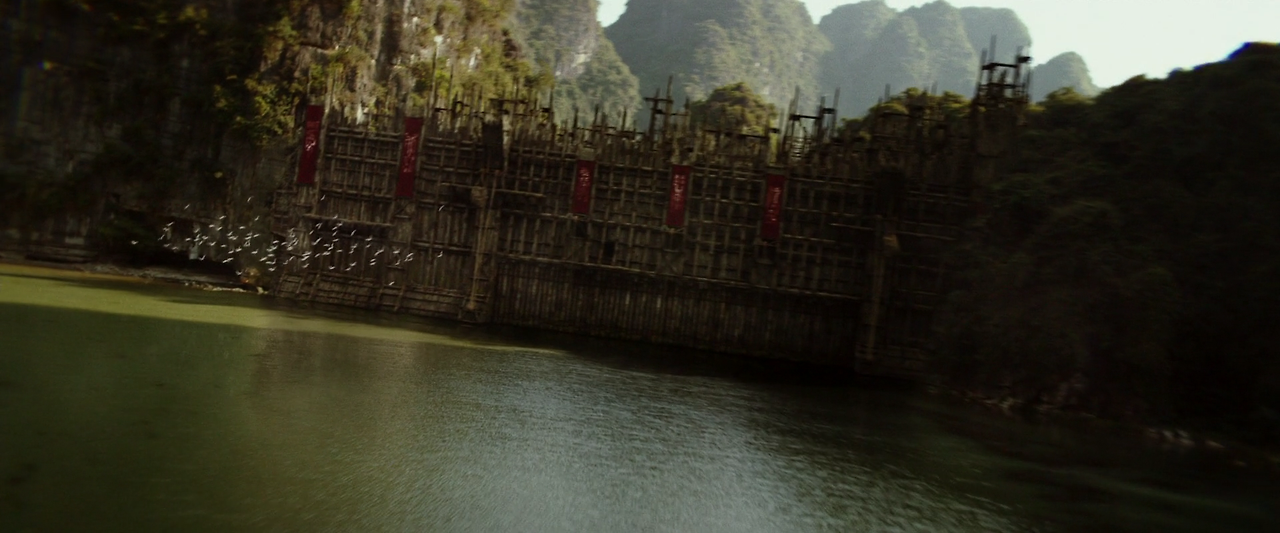 Kong.Skull.Island.2017.1080p.BluRay.x264.DTS-HD.MA.7.1-FGT.mkv_003014683.png