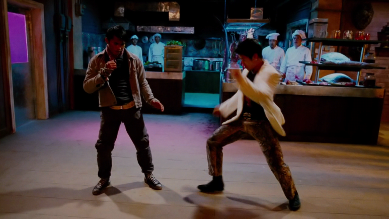 옹박_두번째_미션_The.Protector.2005.Ultimate.Edition.BluRay.720p.AC3.3Audio-CHD.mkv (15).png