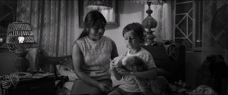 Roma.2018.1080p.BluRay.H264.AAC-RARBG.mp4_015456600.png