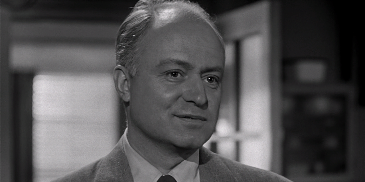 Invasion of the Body Snatchers (1956) (1080p BluRay x265 HEVC 10bit AAC 2.0 Tigole).mkv_010046926.png