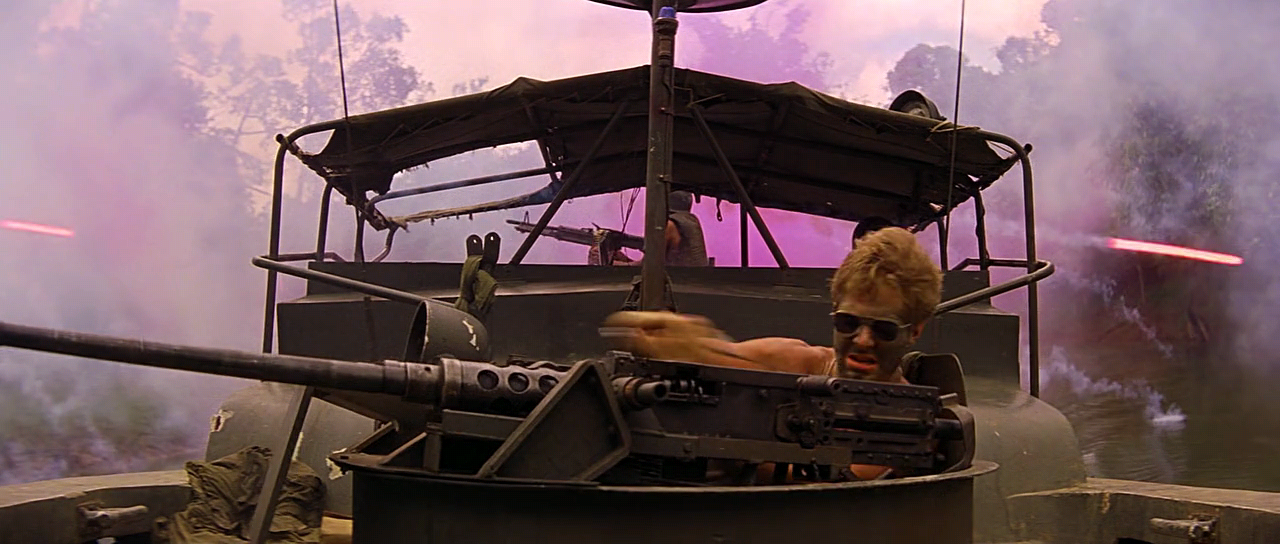 [전쟁영화]지옥의 묵시록.Apocalypse Now 2001 Redux 720p BRRip x264-HDLiTE.mp4_015208581.png
