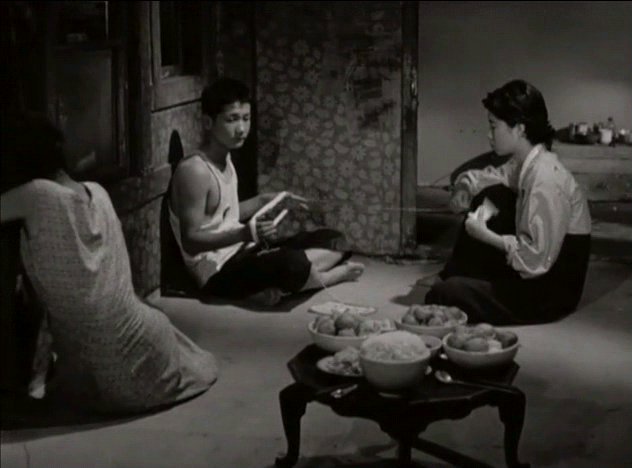 1959년.구름은 흘러도,김영옥,최남현,엄앵란.avi_002912636.png