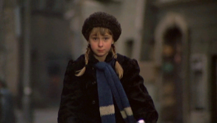 새벽의 7인 Operation.Daybreak.1975.X264.AC3-MASAO.mkv_002325116.png