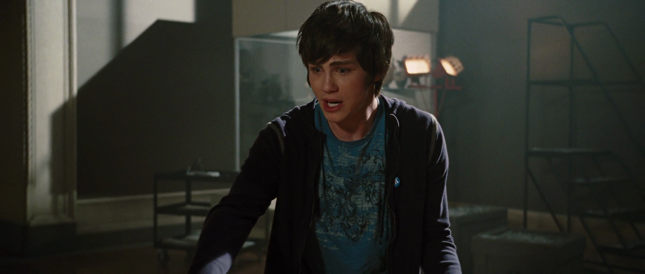 퍼시잭슨과 번개도둑 Percy.Jackson.&.the.Olympians.2010.1080p.BDRip.H264.AAC-KiNGDOM.mp4_001358467.png