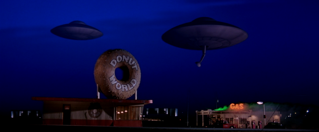 Mars.Attacks.1996.1080p.BluRay.x264-CiNEFiLE.mkv_004551464.png