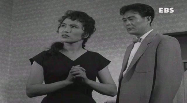 서울의 휴일 (1956) [이용민감독][노능걸, 양미희, 임성숙, 박상익] SDTV.XviD.avi_003420393.png
