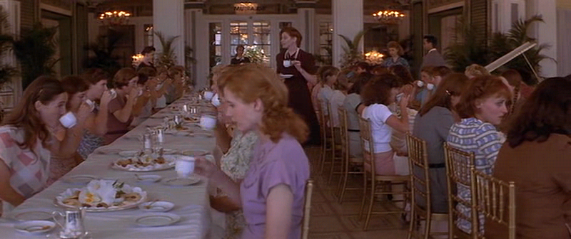 그들만의 리그.A.League.Of.Their.Own.1992.DVDRip.XviD.AC3.CD1-WAF.avi_003004565.png