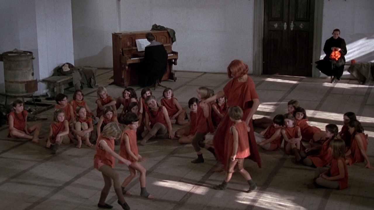 Isadora.1968.1080p.BluRay.x264-SONiDO.mkv_006052708.png