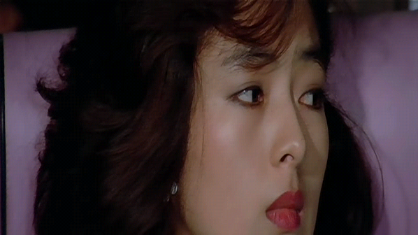 무릎과 무릎사이.Knee.to.Knee.1984.XviD.AC3.CD1-WAF.avi_002338675.png