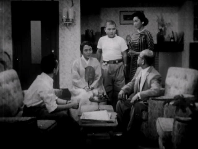 청춘쌍곡선.1956.XviD.AC3.CD1-WAF.avi_003744960.png