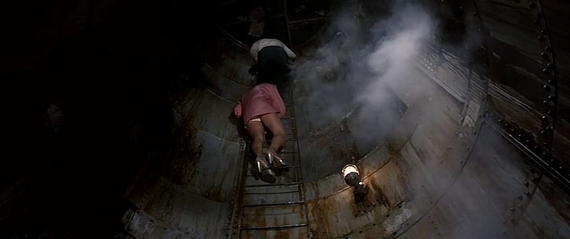 포세이돈 어드벤쳐.The.Poseidon.Adventure.1972.SE.XviD.AC3.3AUDIO.CD2-WAF.avi_001618825.png