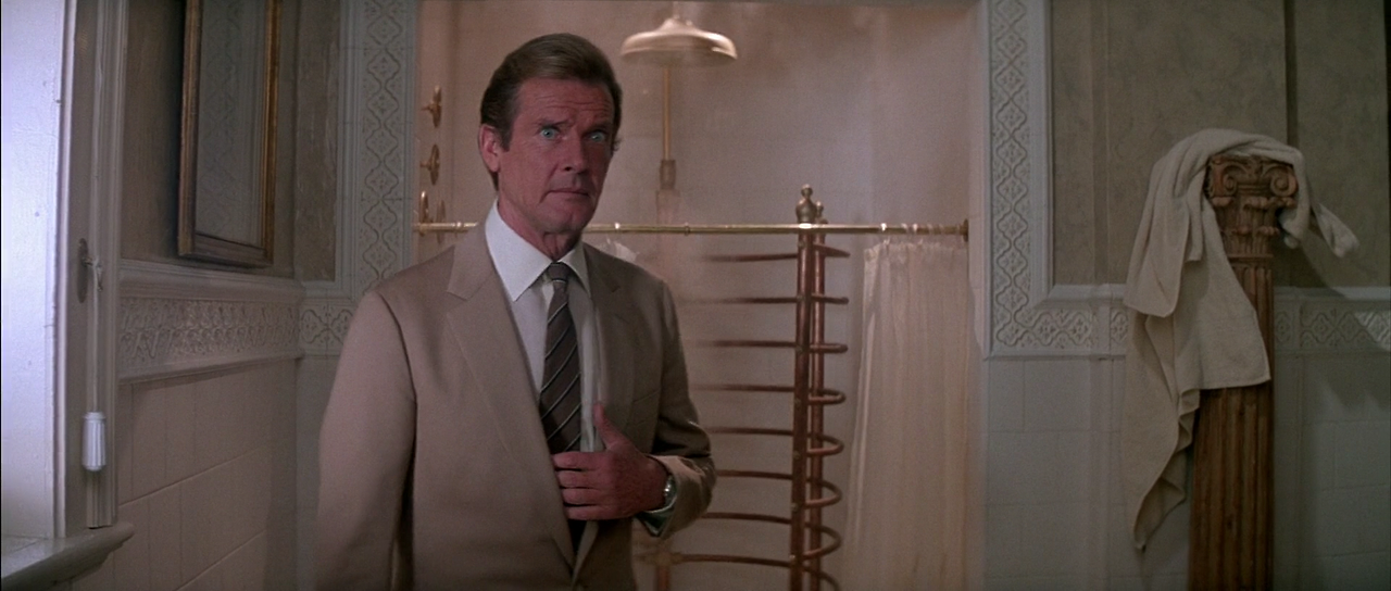 1985 - A.View.to.a.Kill.1080p.BluRay.DTS.HighCode.mkv_004516762.png