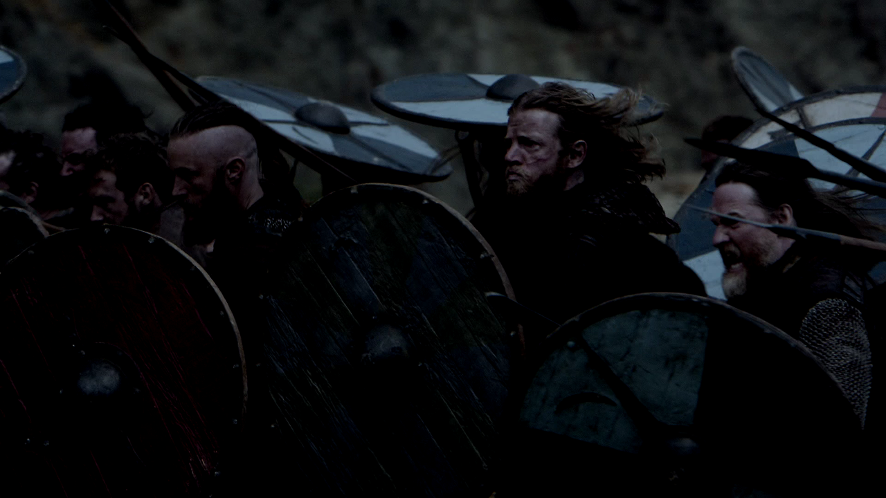 Vikings.S02E01.Brothers.War.1080p.BluRay.REMUX.AVC.DTS-HD.MA.5.1-NOGRP.mkv_000443485.png