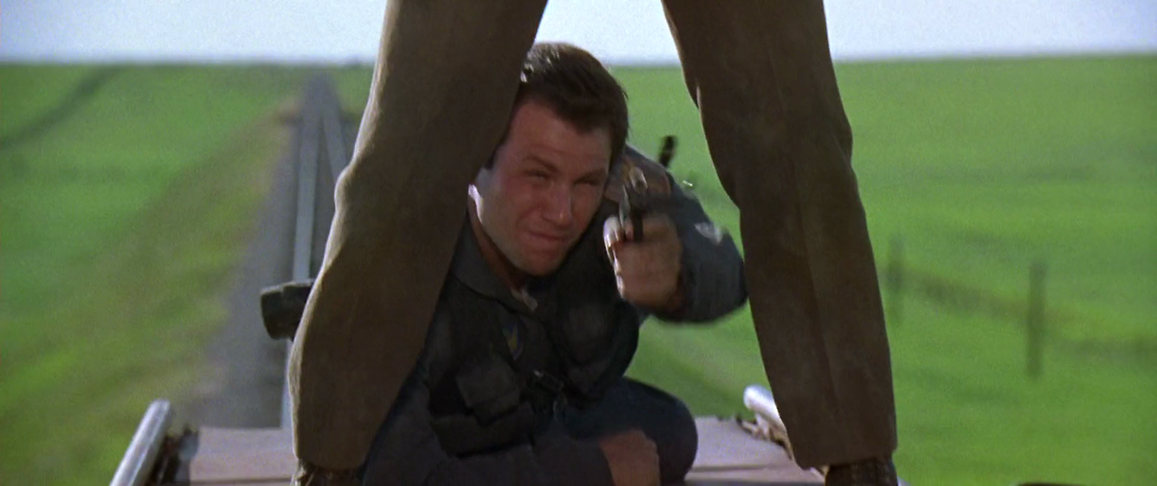 브로큰 애로우 Broken.Arrow.1996.1080p.BluRay.x264.anoXmous.mp4_012910486.png