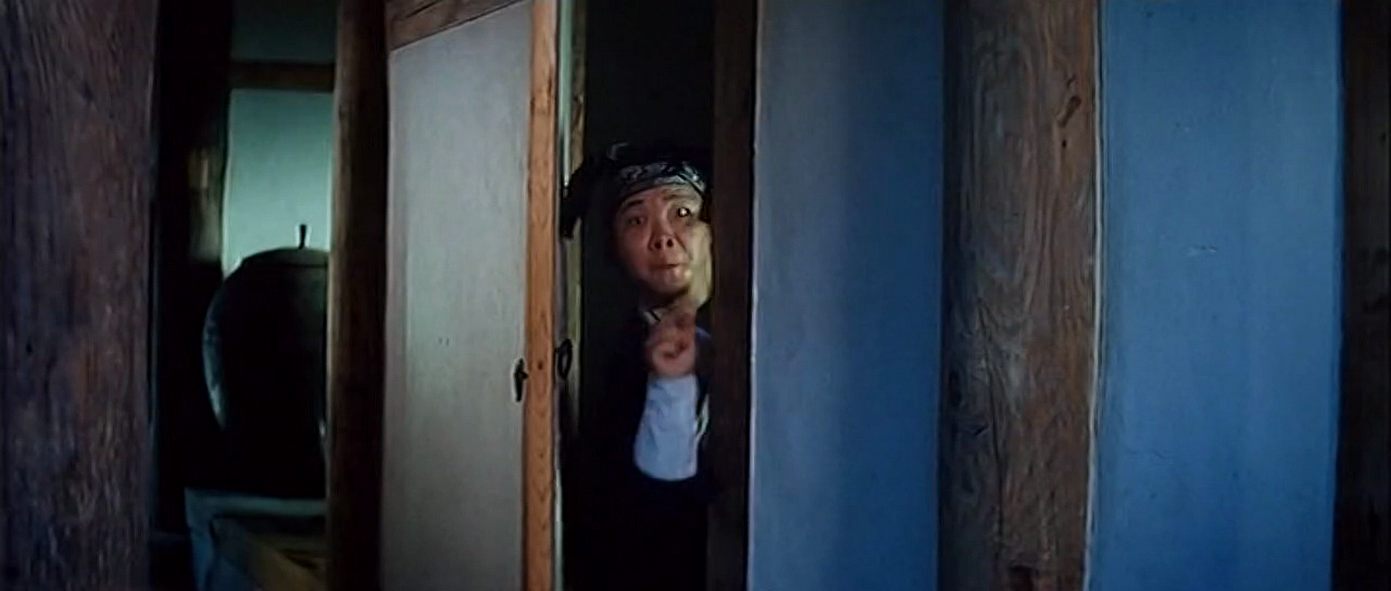 공산영우 Raining of the Mountain.1979.UpScaled.DVDRIP.x264.AC3-SILI.mkv_005040114.png