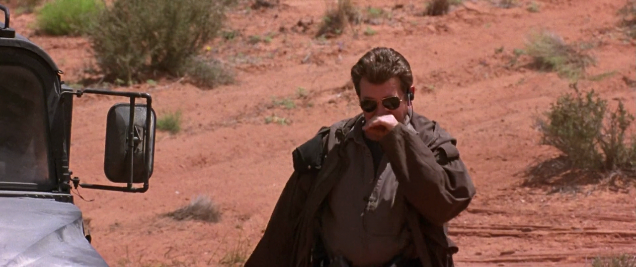 브로큰 애로우 Broken.Arrow.1996.1080p.BluRay.x264.anoXmous.mp4_002816394.png