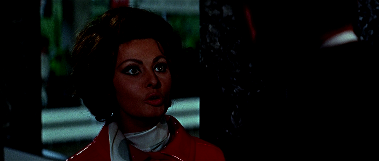 Arabesque.1966.Kino.Lorber.1080p.BluRay.FLAC.x264-HANDJOB.mkv_005479265.png