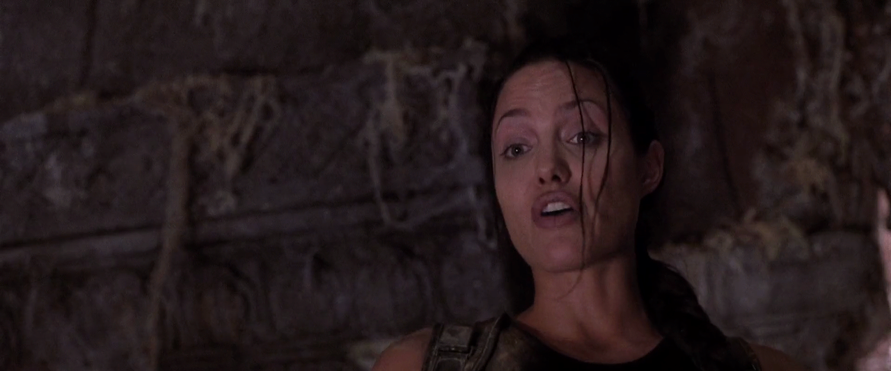 Lara.Croft.Tomb.Raider.2001.1080p.BluRay.H264.AAC-RARBG.mp4_005051632.png