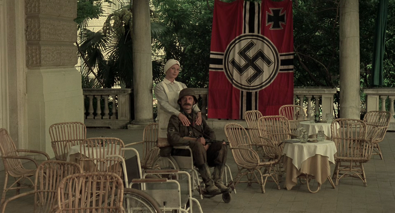 철십자 훈장.Cross Of Iron.1977.1080p.BluRay.x265-RARBG.mp4_005052495.png