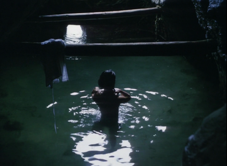 Mermaid.Legend.1984.JAPANESE.1080p.BluRay.H264.AAC-VXT.mp4_012910086.png