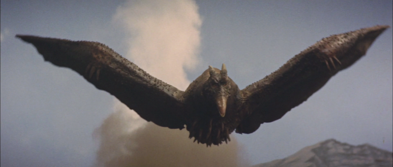 3대괴수지구최대의_결전.Ghidorah.the.Three-Headed.Monster.1964.Criterion.1080p.BluRay.x (2).png