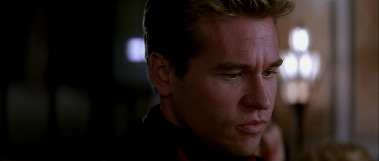 [세인트] The.Saint.1997.1080p.WEB-DL.DD5.1.H264-FGT.mkv_003721972.png