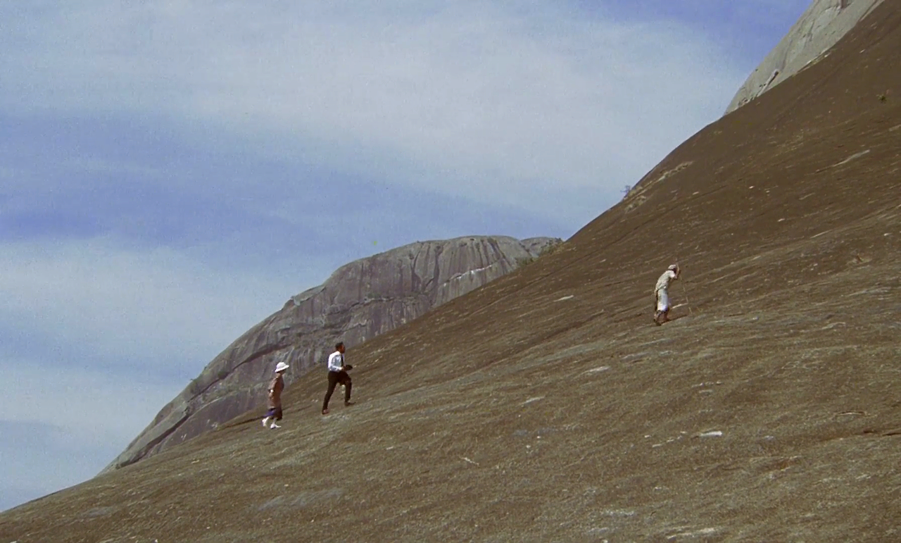 인도로 가는 길 A.Passage.To.India.1984.1080p.BluRay.H264.AAC-RARBG.mp4_012212516.png