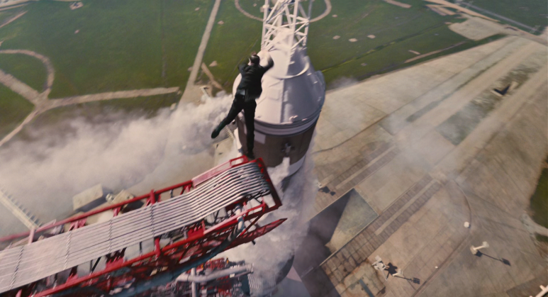 Men_in_Black_3_(2012)_(1080p_BluRay_x265_HEVC_10bit_AAC_5.1_Tigole).mkv_0130 (2).png