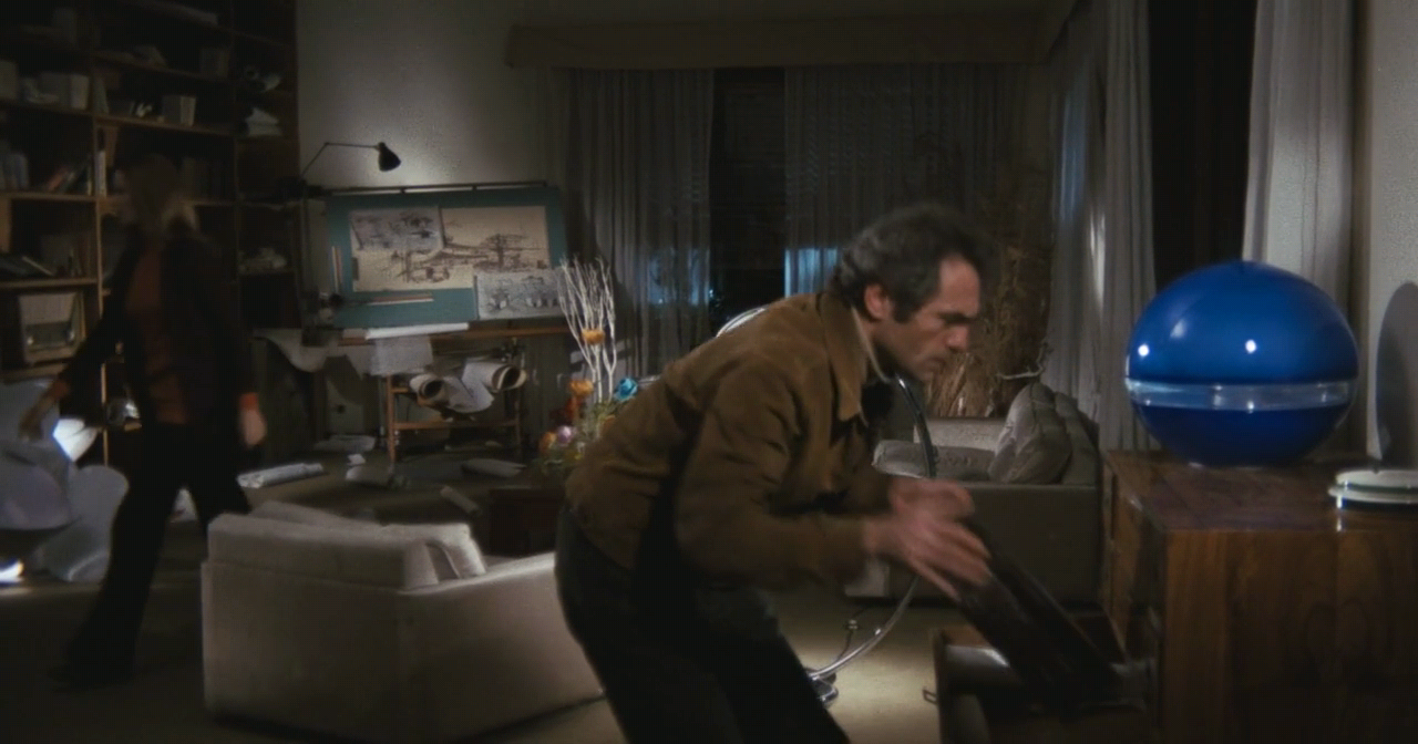 A.Bay.Of.Blood.1971.720p.BRRip.x264.AC3-SILI.mkv_011838555.png