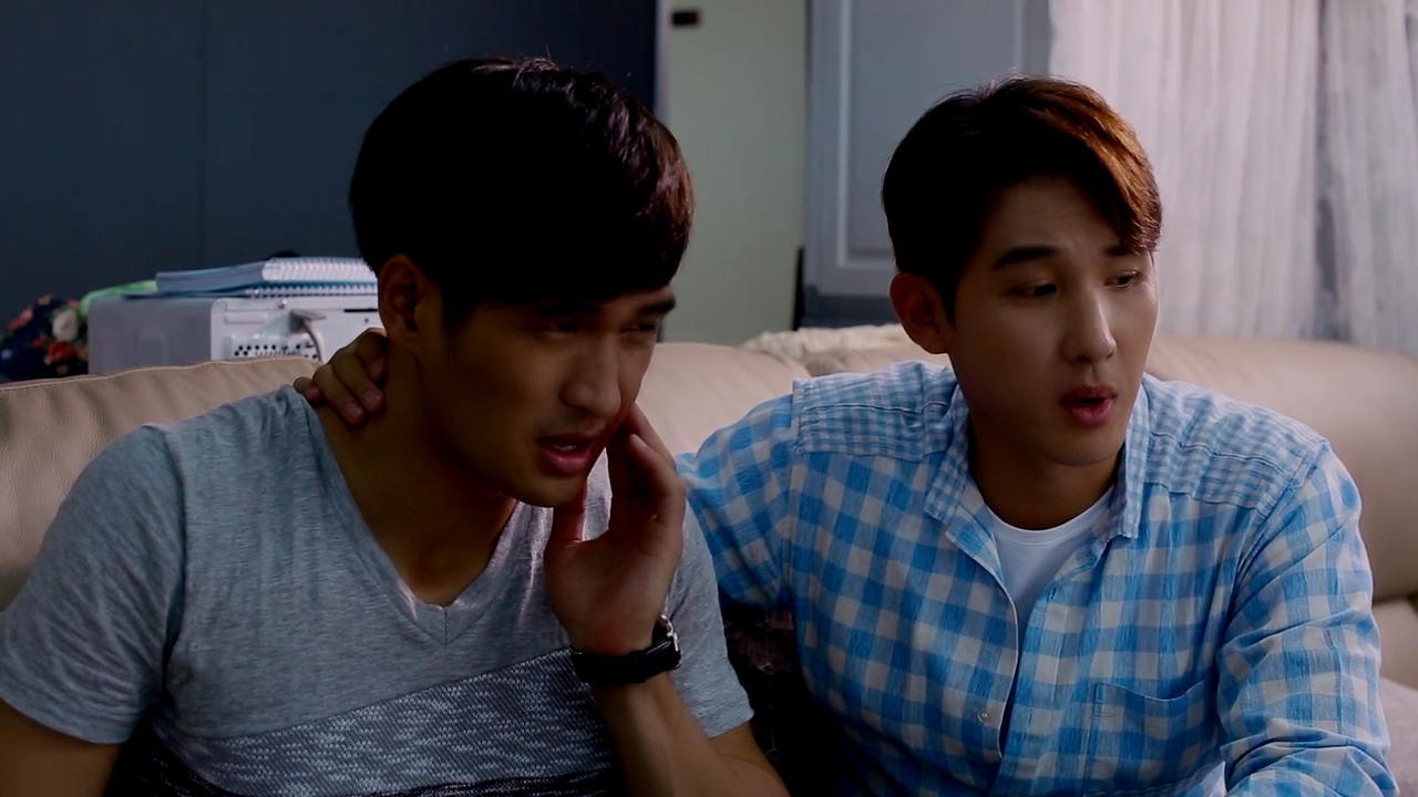 [한국영화] 공즉시색 (무삭제판) 2015.HD.720P.x264.ob.mkv_001272139.png