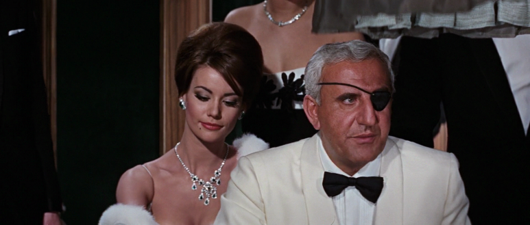 1965_-_Thunderball.1965.1080p.BluRay.DTS.HighCode.mkv_005027367.png