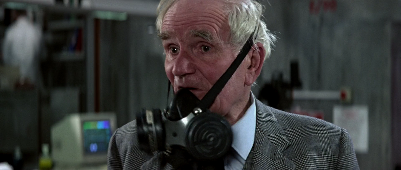 1987 - The.Living.Daylights.1080p.BluRay.DTS.HighCode.mkv_002071319.png