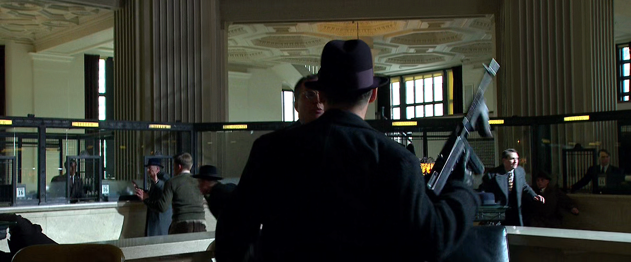 퍼블릭 에너미 Public.Enemies.2009.1080p.BluRay.x265-RARBG.mp4_001312710.png