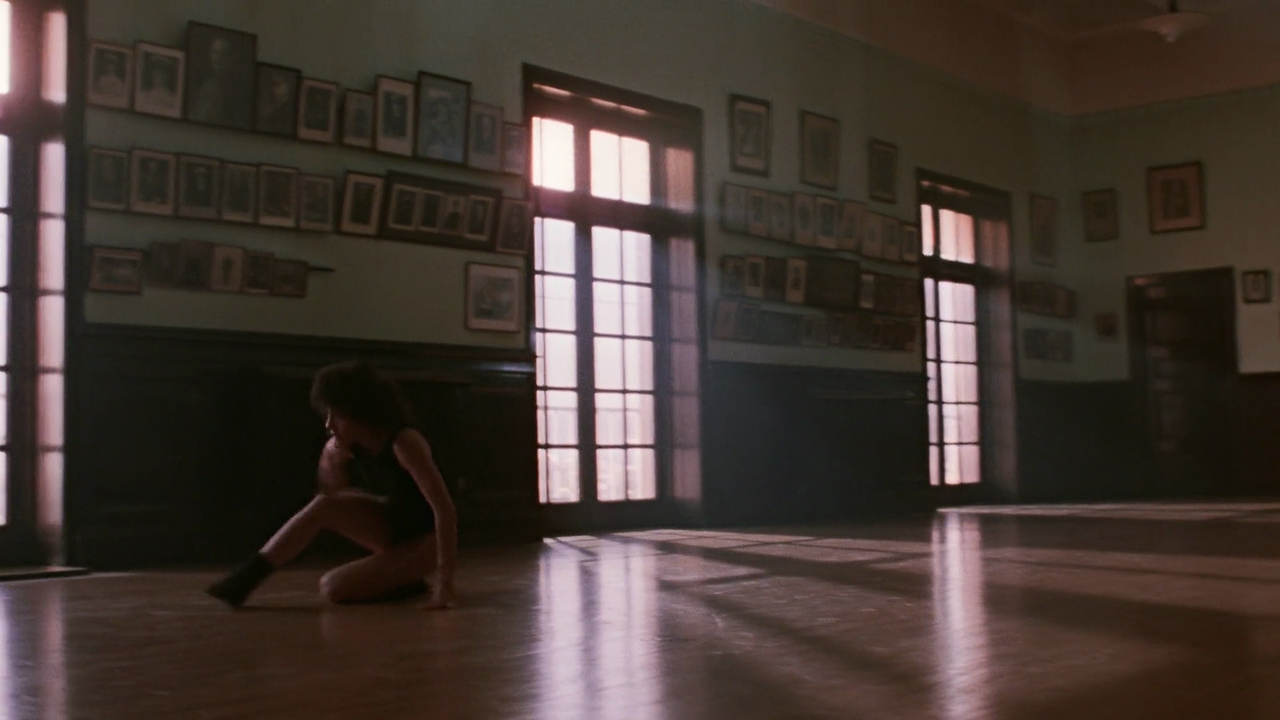 Flashdance.1983.REMASTERED.1080p.BluRay.H264.AAC-RARBG.mp4_012816505.png