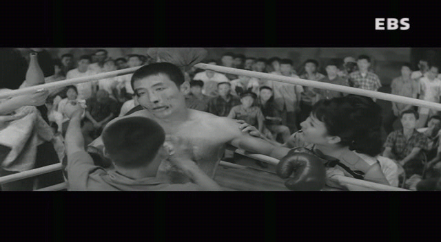 내_주먹을_사라_(1966)_김기덕감독김기수,_김지미,_박노식,_전계현,_이예춘,_이빈화,_최성_SDTV.XviD.avi_01472682.png