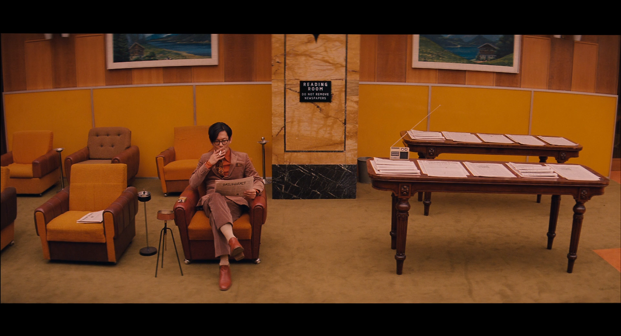 The.Grand.Budapest.Hotel.2014.1080p.BluRay.x264.DTS-HD.MA.5.1-RARBG.mkv_000231815.png